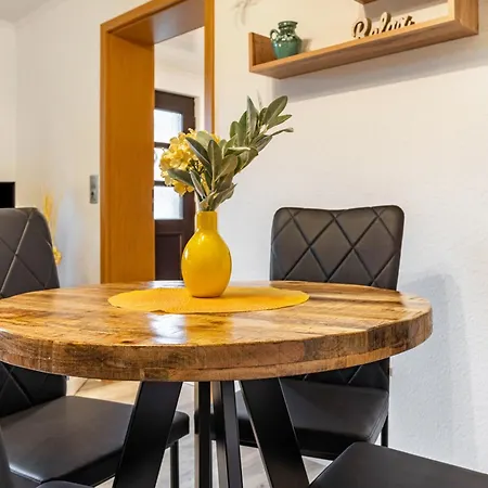 Pfoetchen-residenz-neu * Stuer